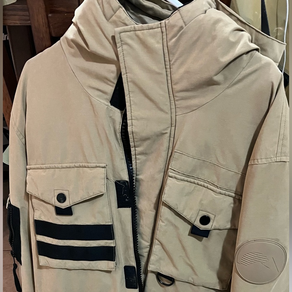 Worn few times only